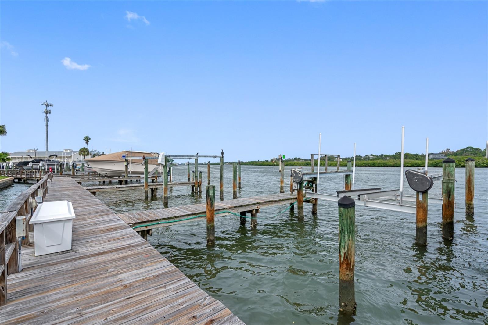 VISTA BAY CONDO I PH I - Residential