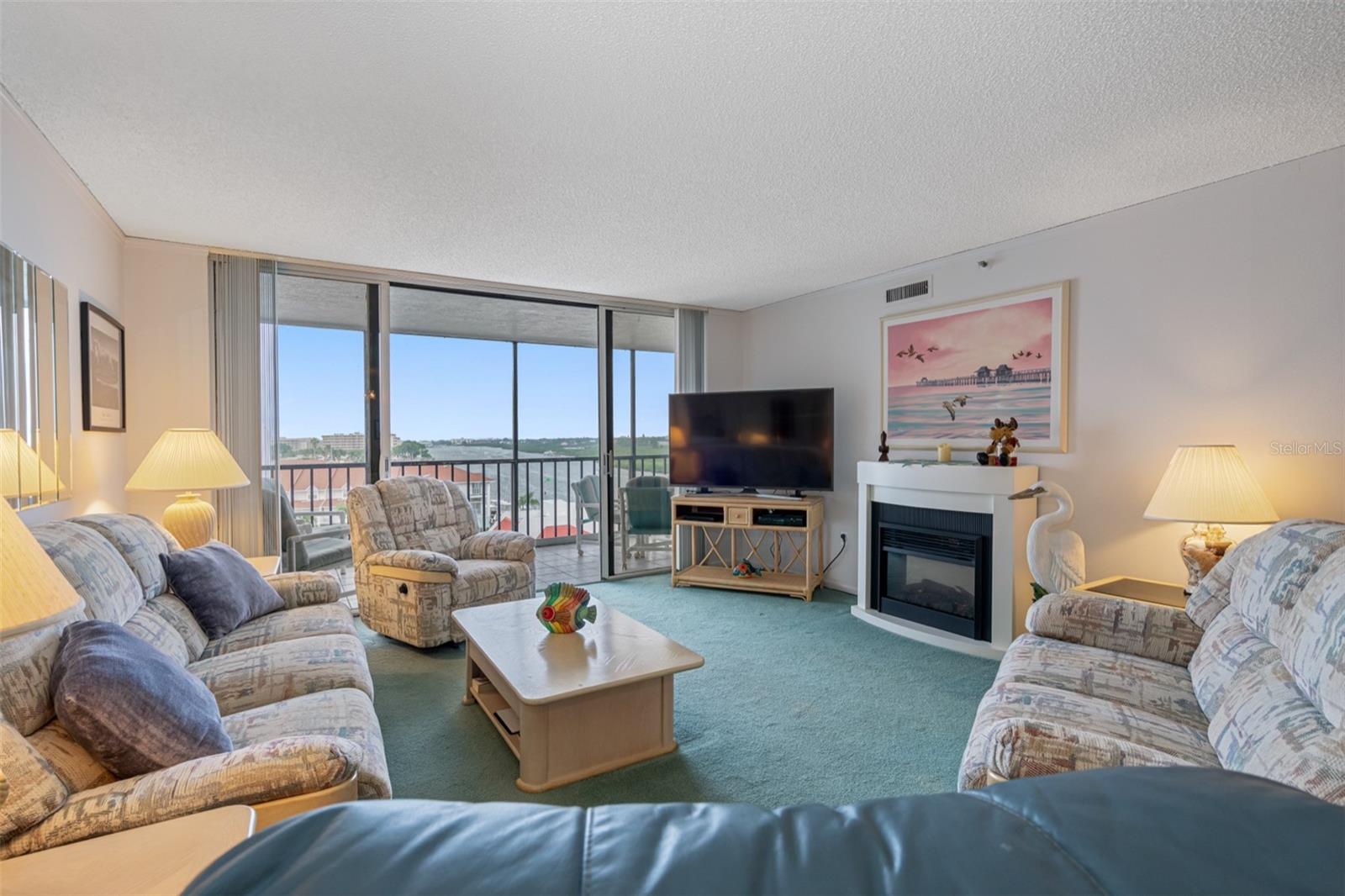 VISTA BAY CONDO I PH I - Residential