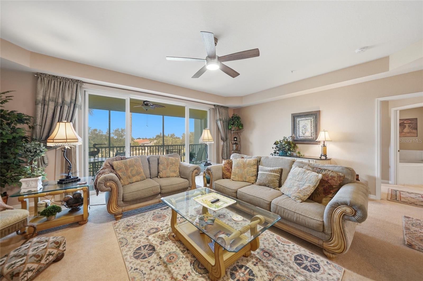 FOUNTAIN COURT BLDG 03 - Residential