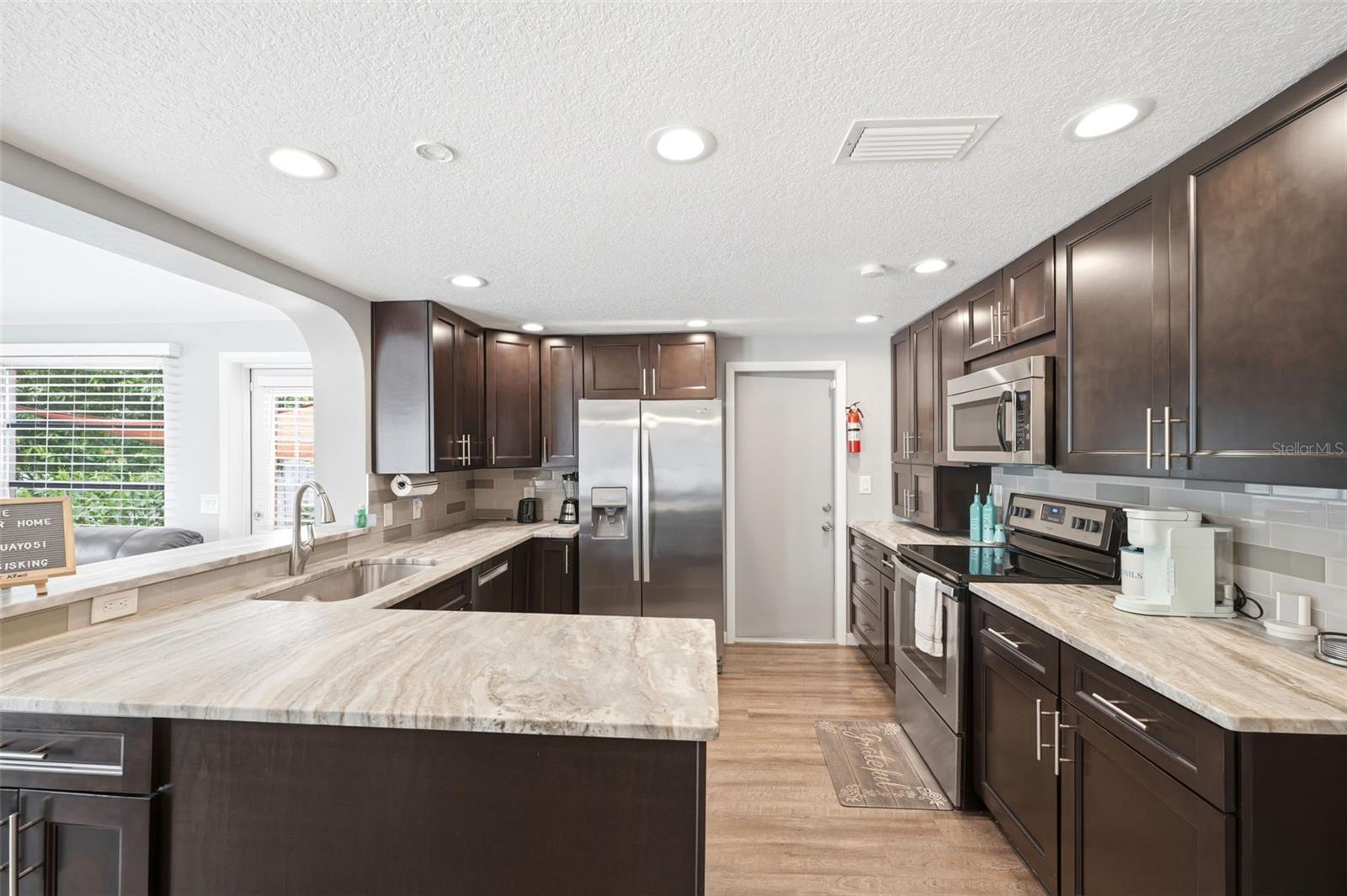 LAKE SHORE ESTATES 3RD ADD - Residential