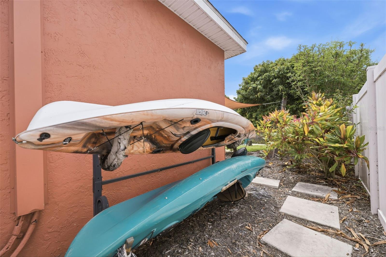 LAKE SHORE ESTATES 3RD ADD - Residential