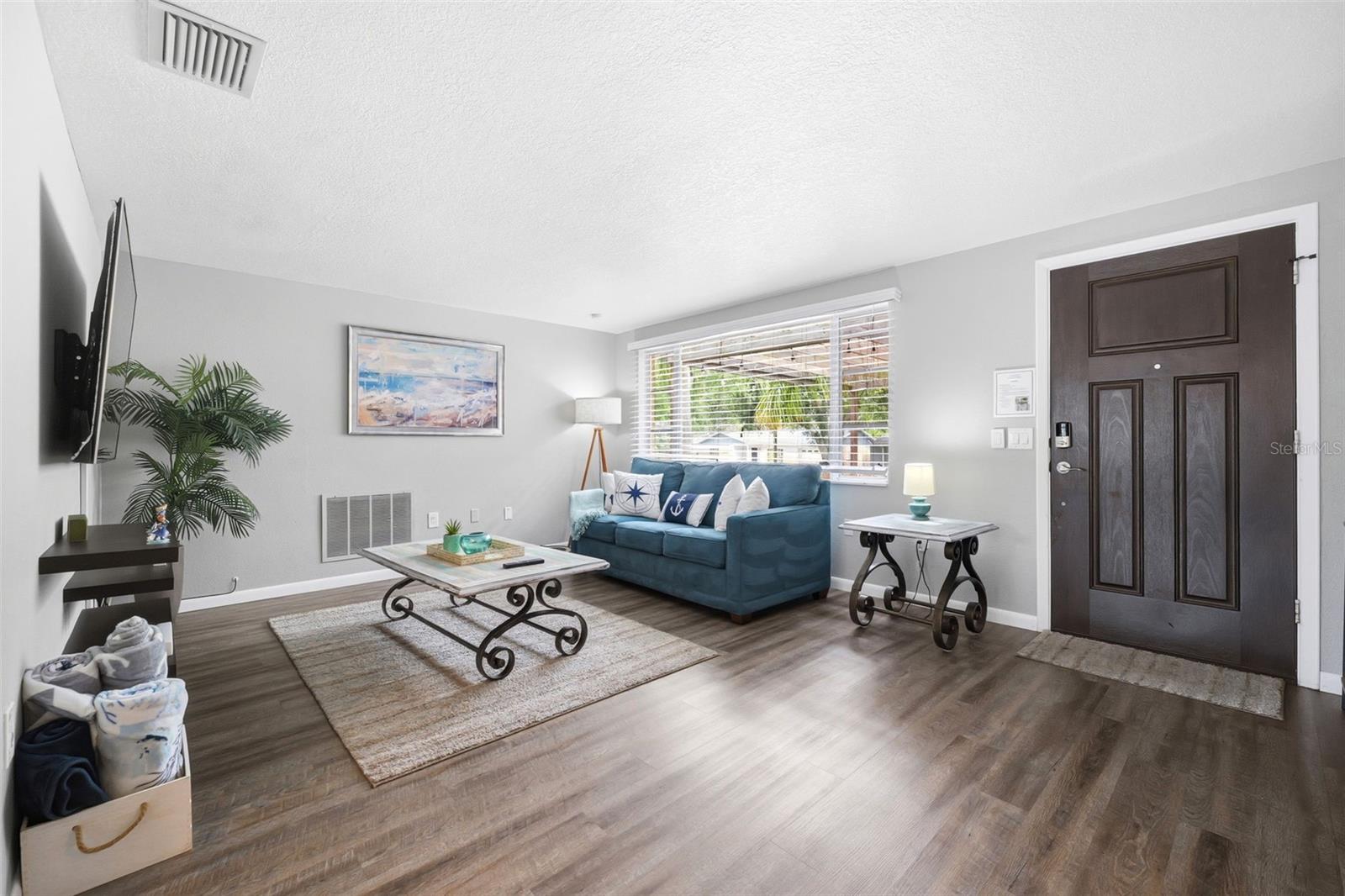 LAKE SHORE ESTATES 3RD ADD - Residential