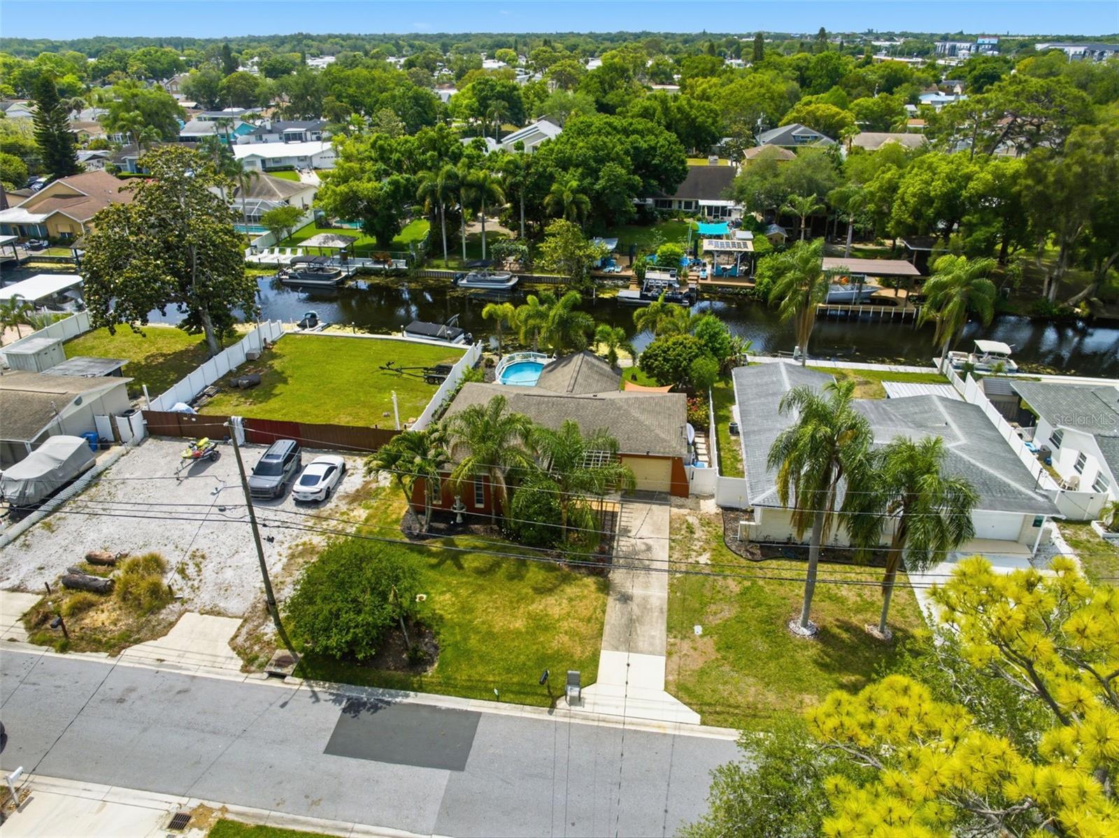 LAKE SHORE ESTATES 3RD ADD - Residential