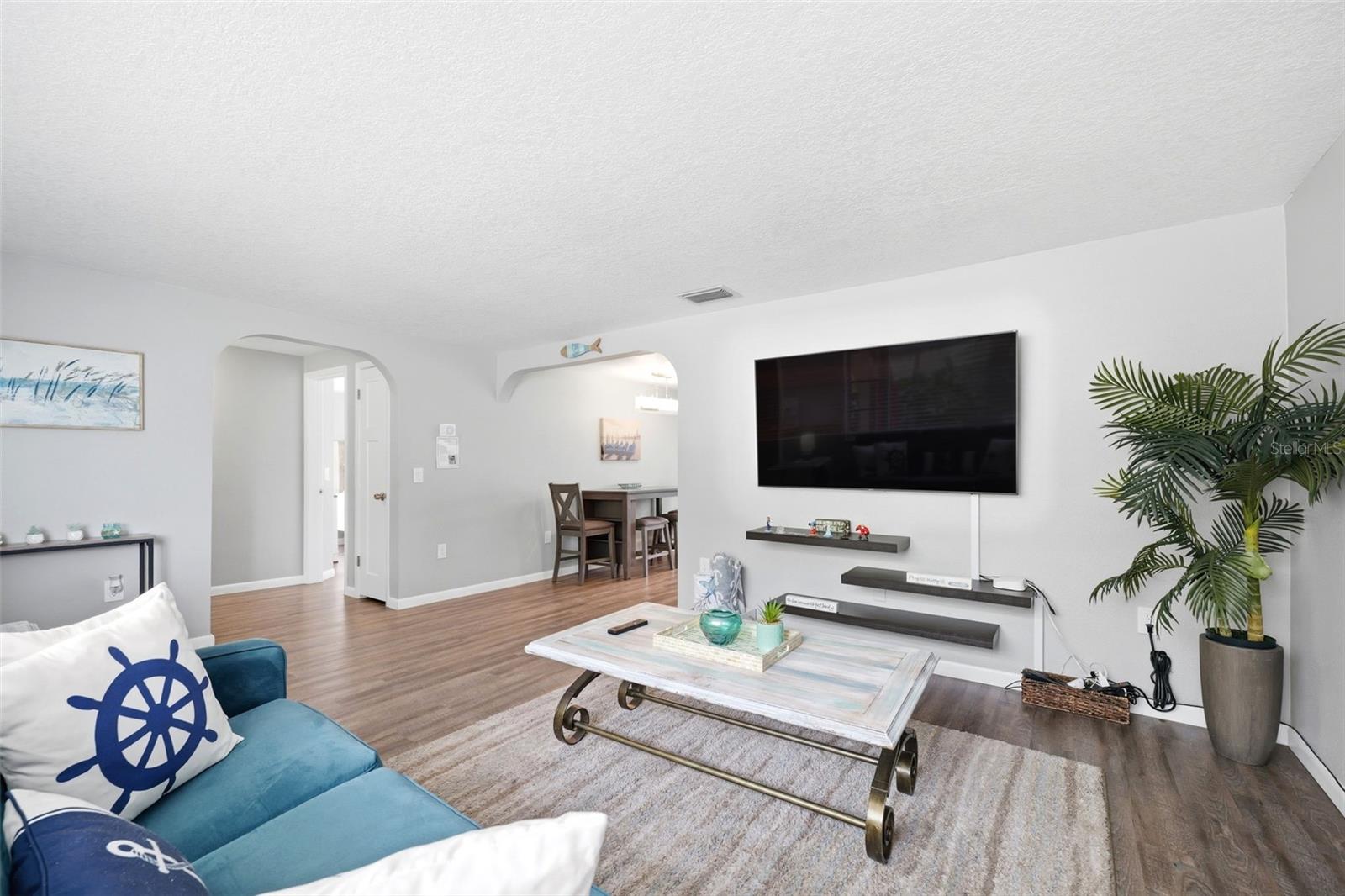 LAKE SHORE ESTATES 3RD ADD - Residential