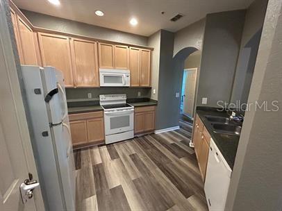 FLORA RIDGE CONDO PH 7 BLDG 12 - Residential Lease