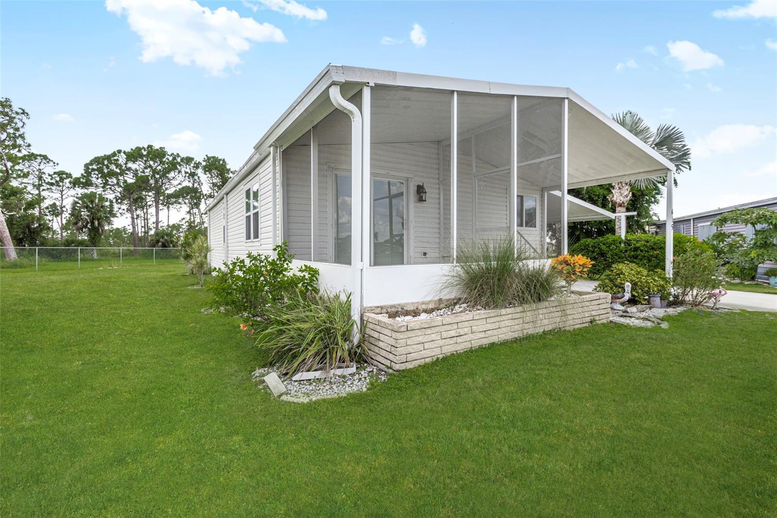 LA CASA MHP CO-OP - Residential