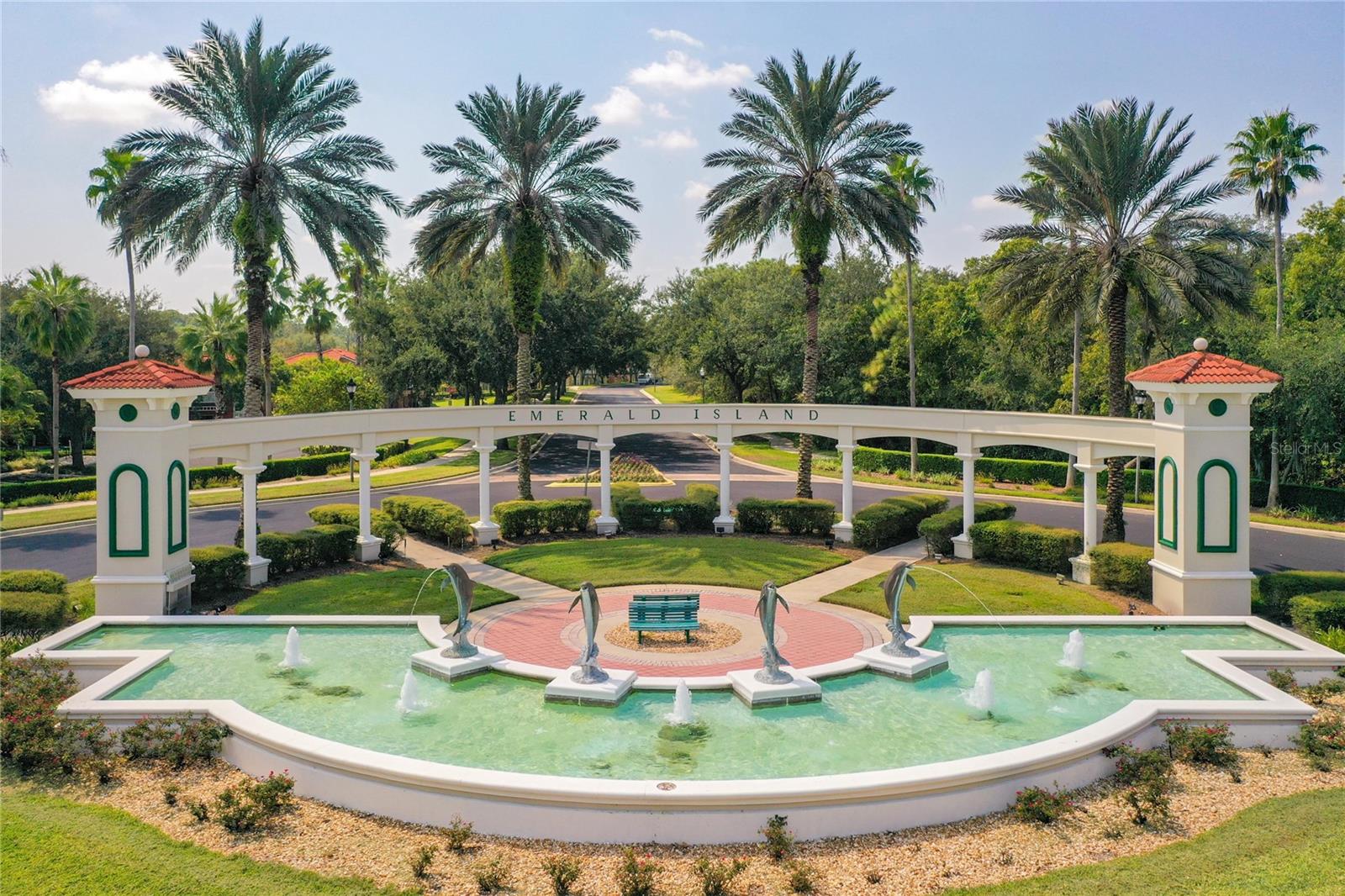 EMERALD ISLAND RESORT REP - Residential