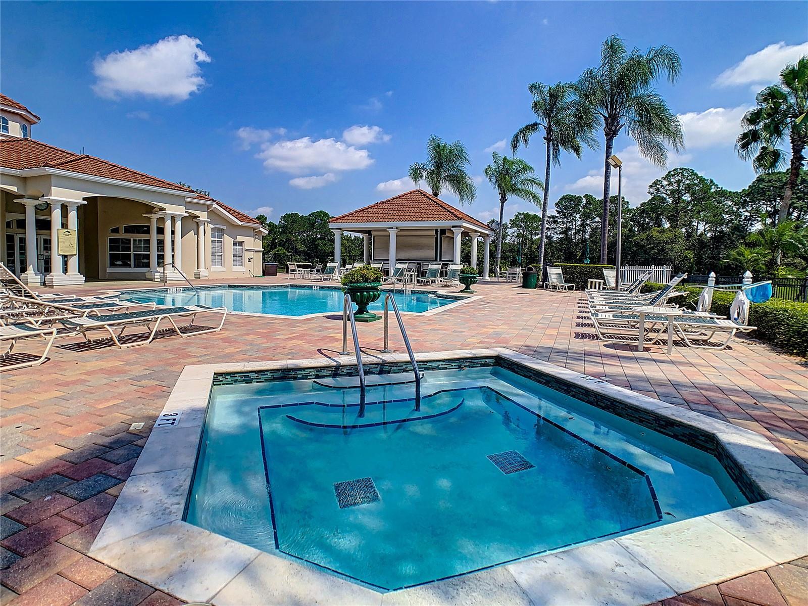 EMERALD ISLAND RESORT REP - Residential