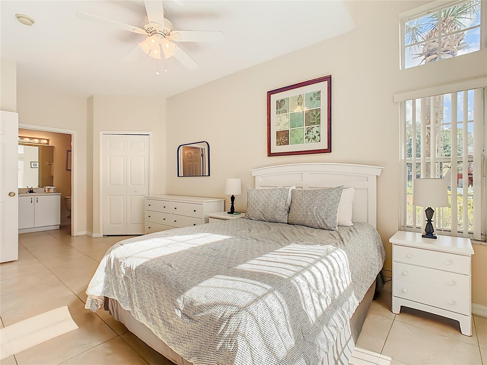 EMERALD ISLAND RESORT REP - Residential