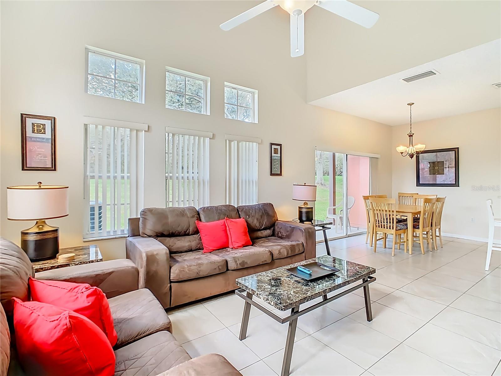 EMERALD ISLAND RESORT REP - Residential