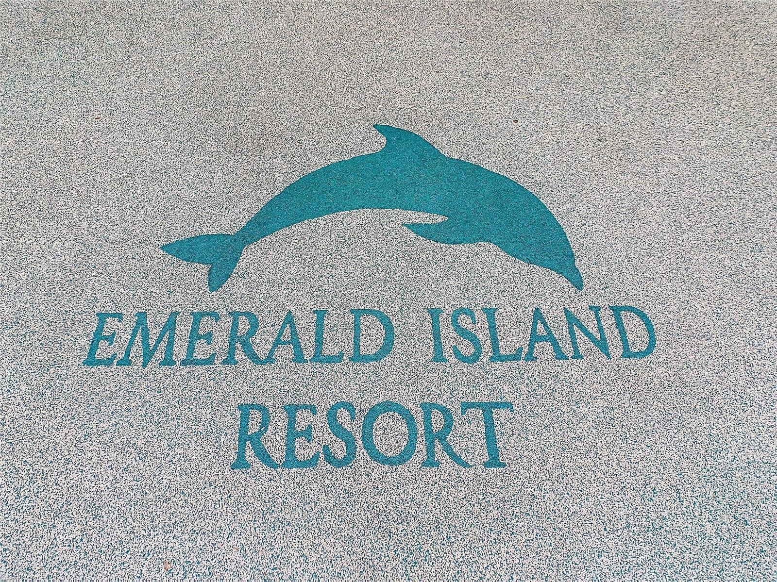 EMERALD ISLAND RESORT REP - Residential
