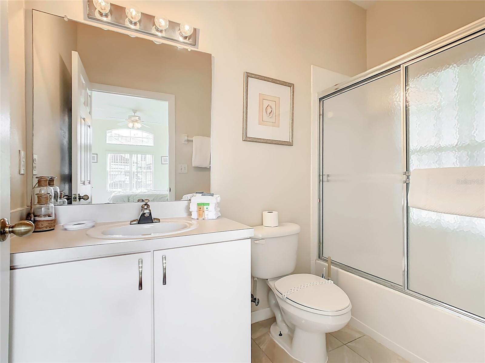 EMERALD ISLAND RESORT REP - Residential