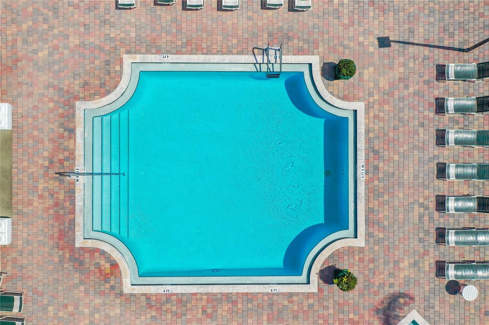 EMERALD ISLAND RESORT REP - Residential