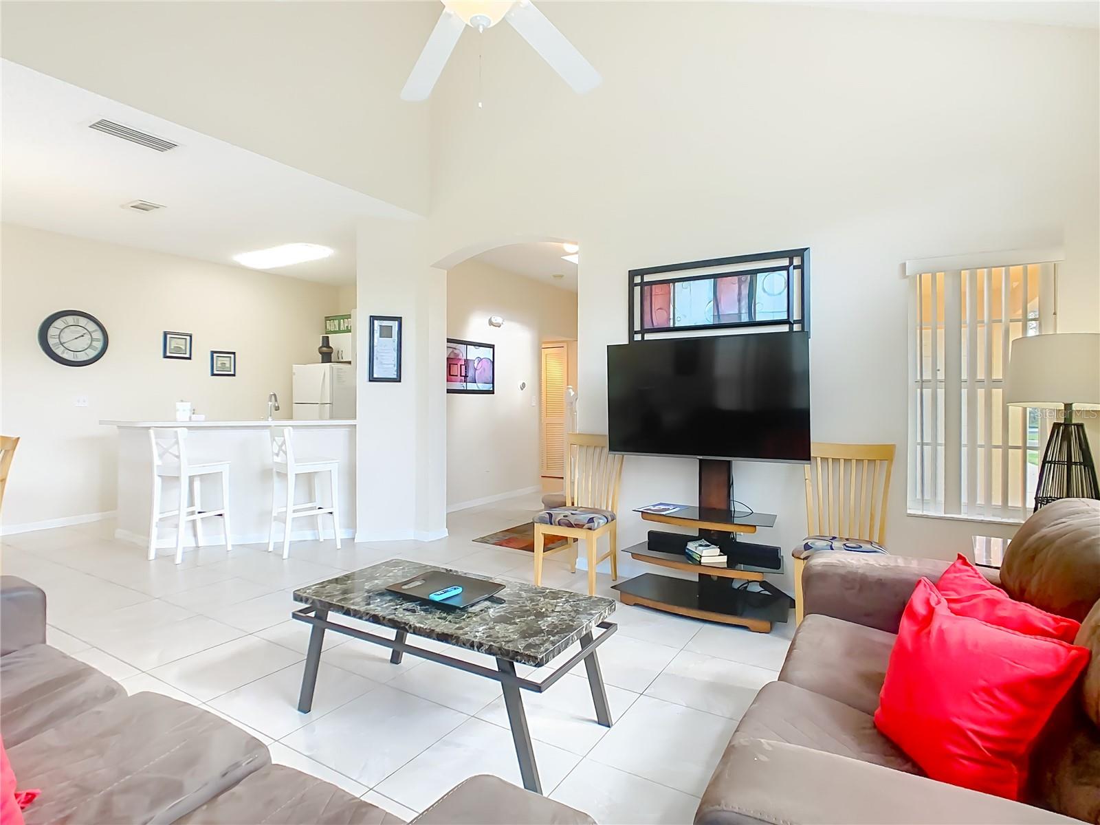 EMERALD ISLAND RESORT REP - Residential