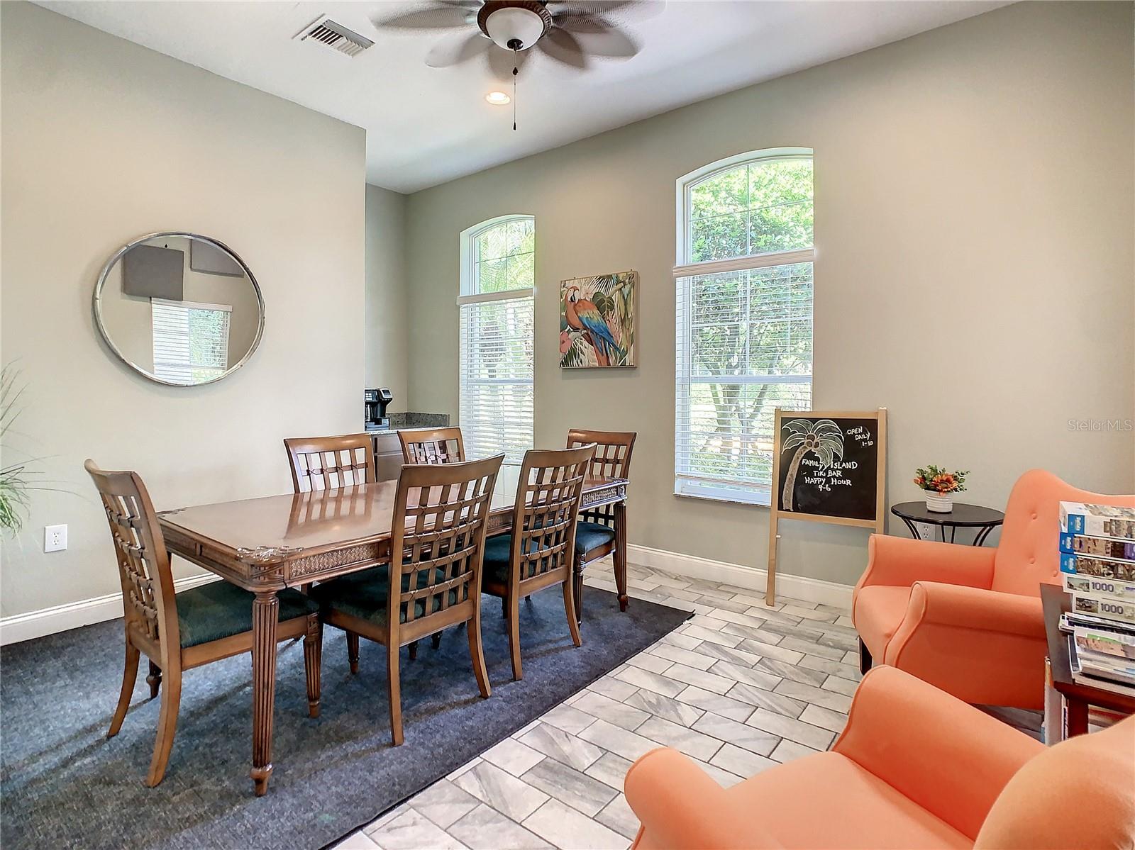 EMERALD ISLAND RESORT REP - Residential