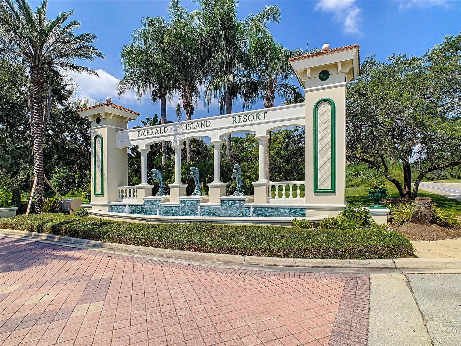 EMERALD ISLAND RESORT REP - Residential