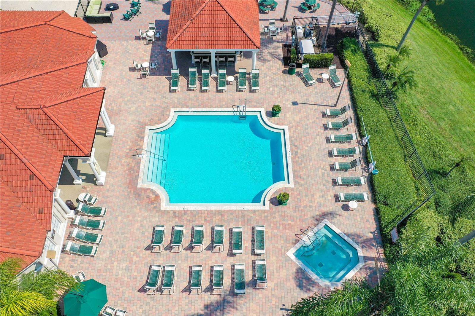 EMERALD ISLAND RESORT REP - Residential