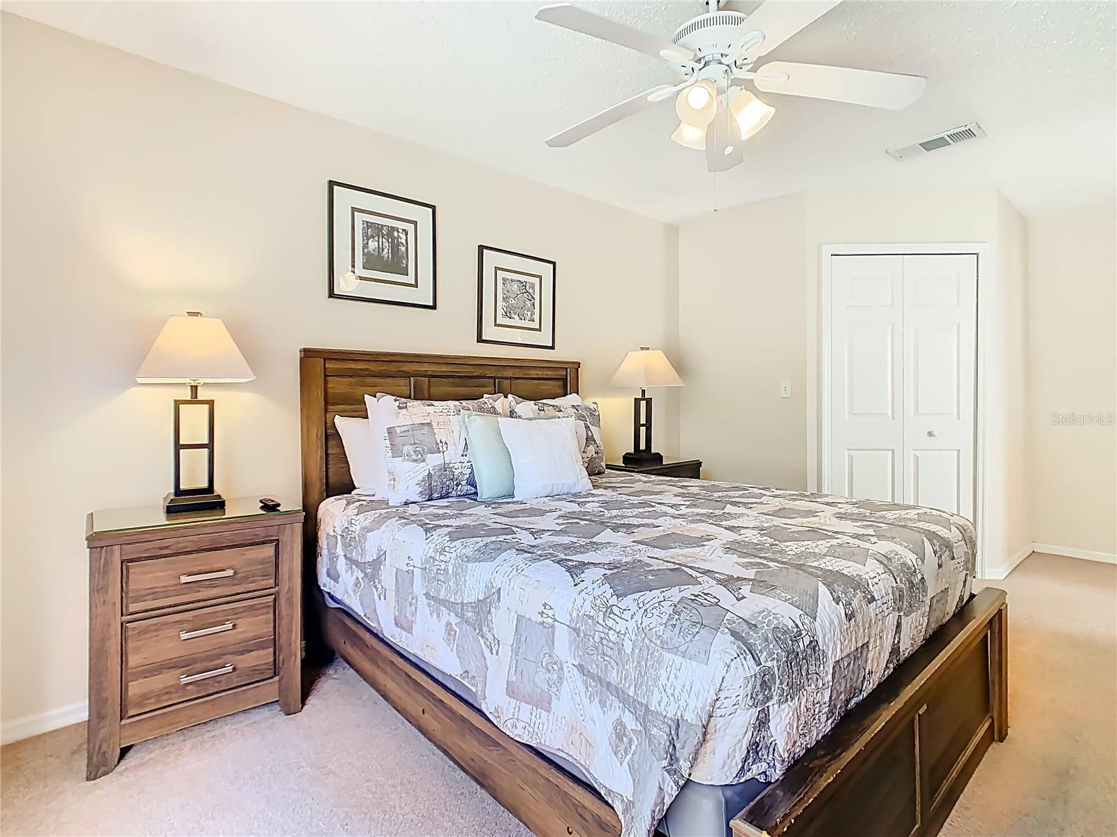 EMERALD ISLAND RESORT REP - Residential