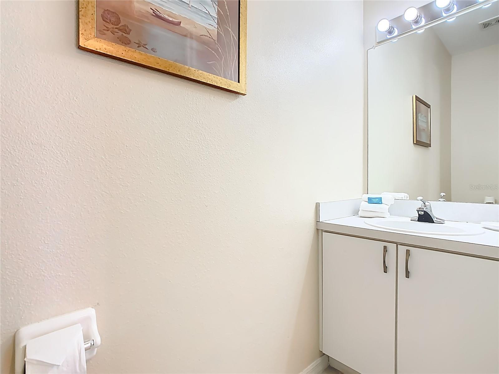 EMERALD ISLAND RESORT REP - Residential