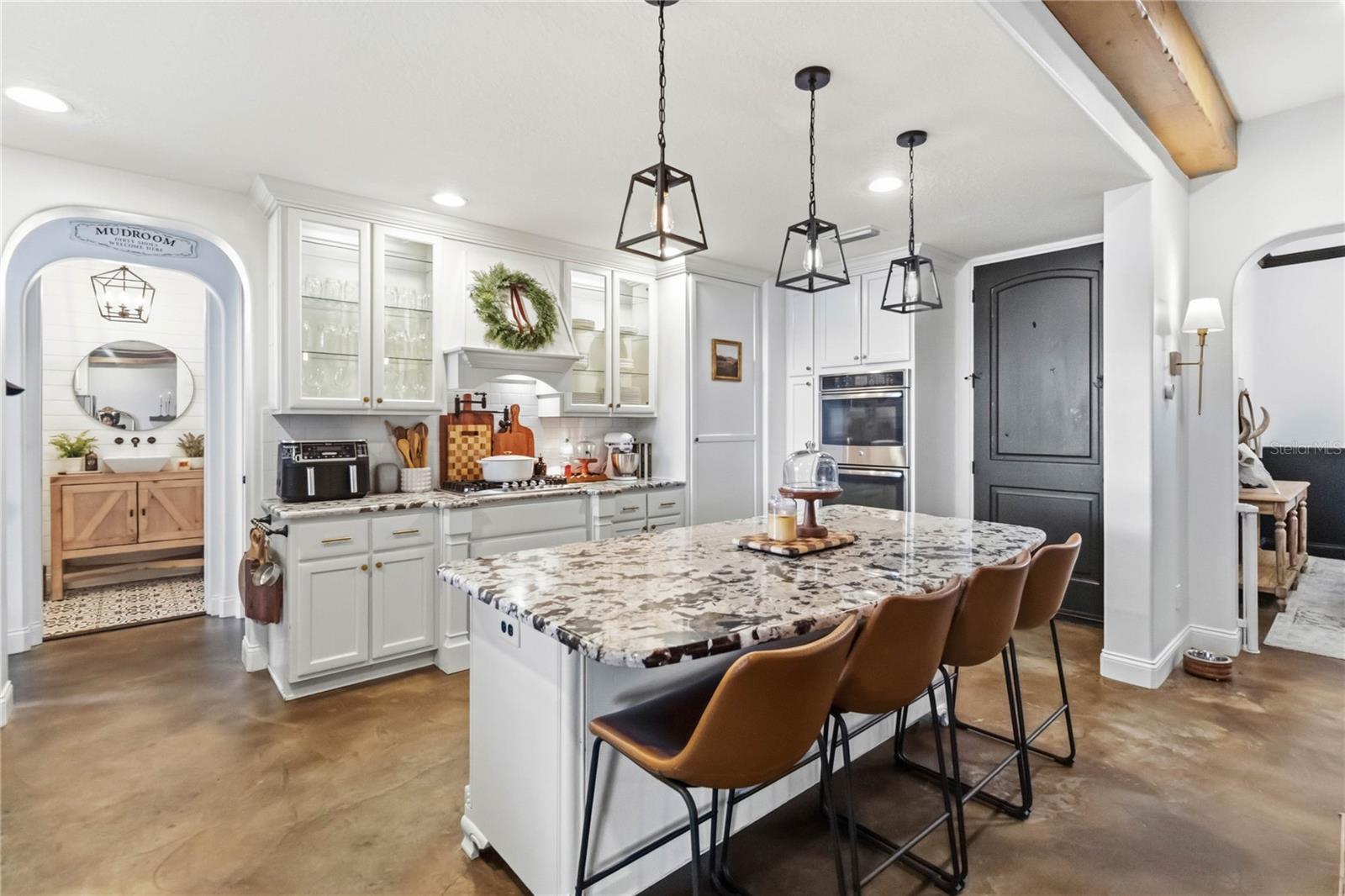 OAKWOOD SHORES - Residential