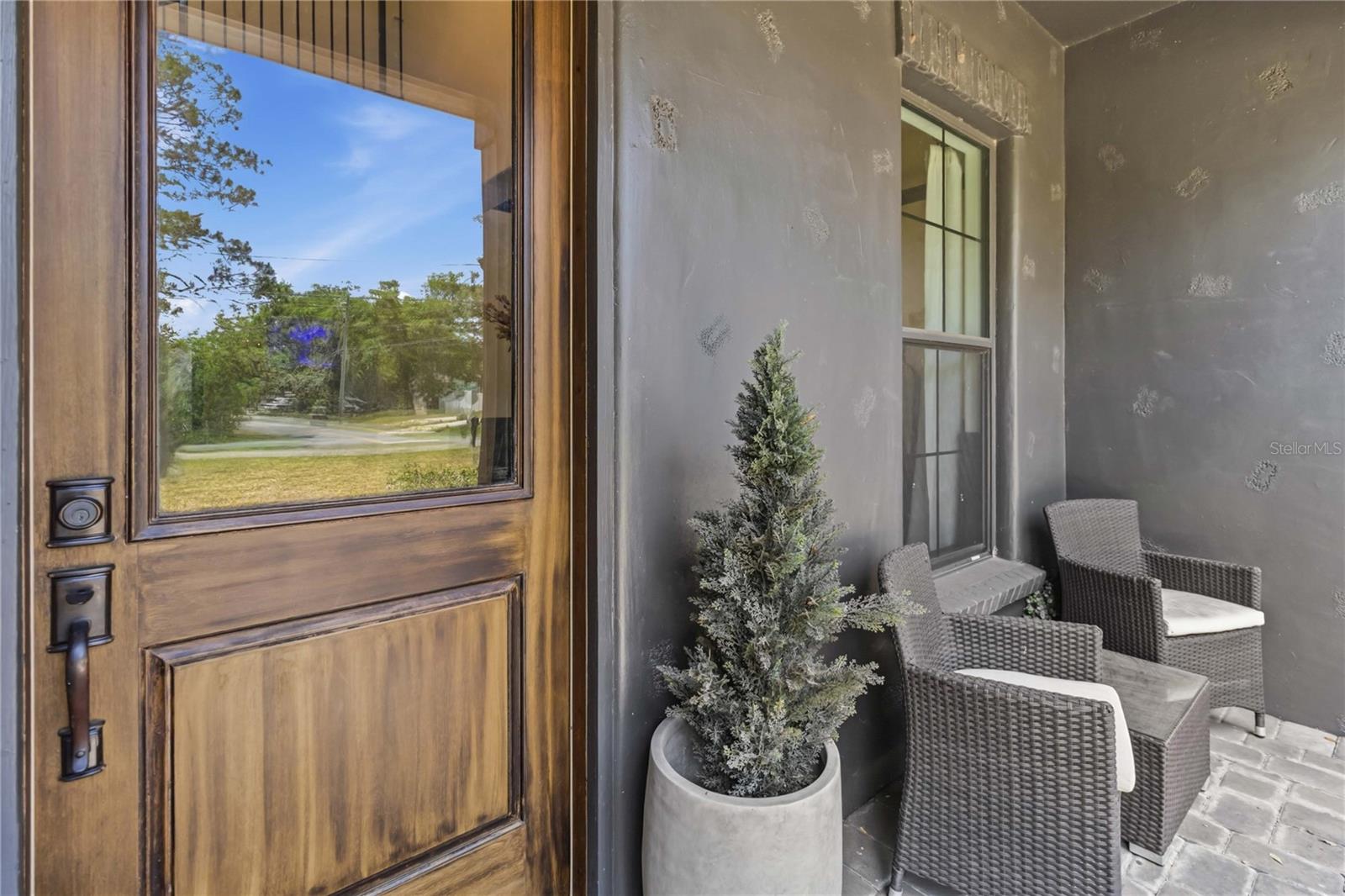 OAKWOOD SHORES - Residential