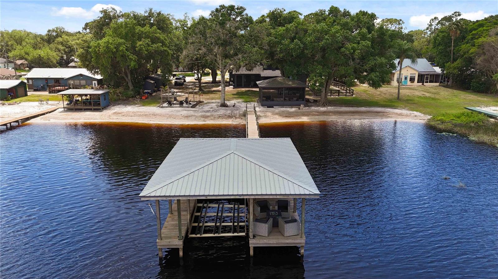 OAKWOOD SHORES - Residential
