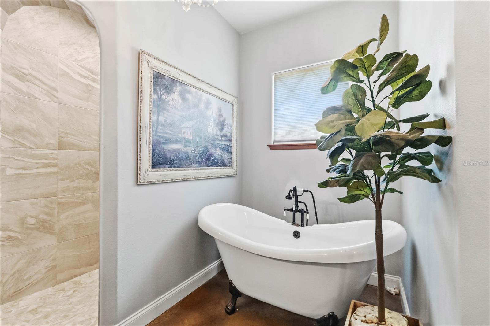 OAKWOOD SHORES - Residential