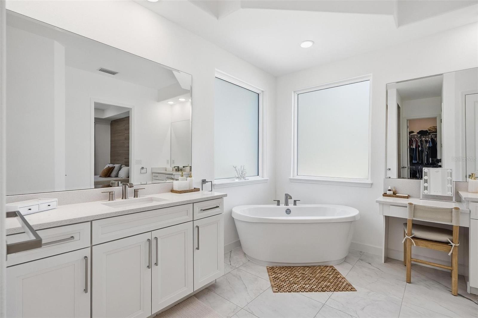 HIDDEN LAKES WATER OAKS SUB PH 2 - Residential