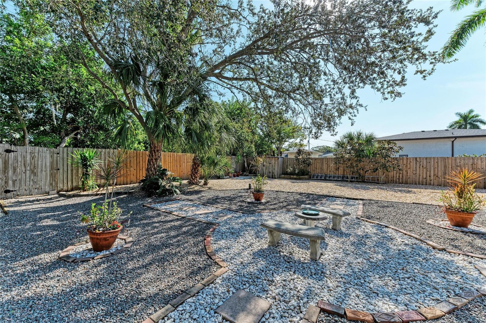 RIVERVIEW A D GILLEYS - Residential