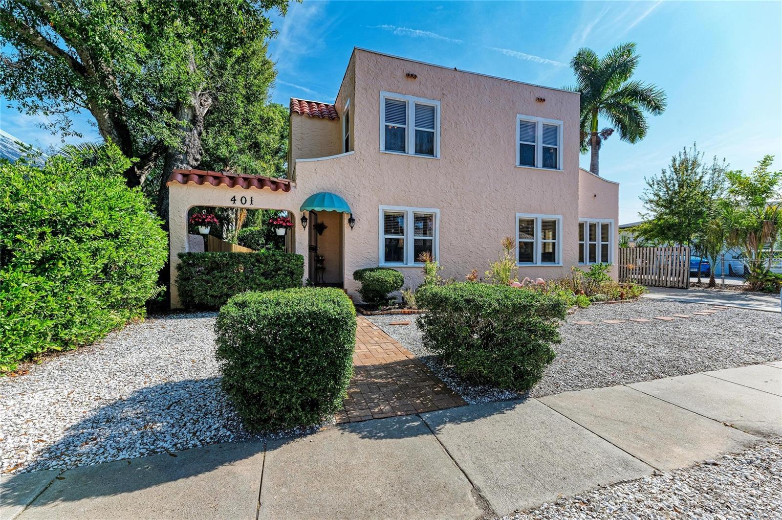 RIVERVIEW A D GILLEYS - Residential