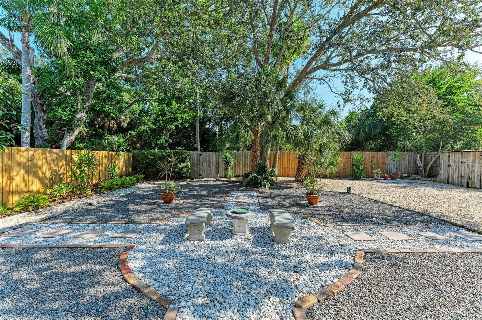 RIVERVIEW A D GILLEYS - Residential