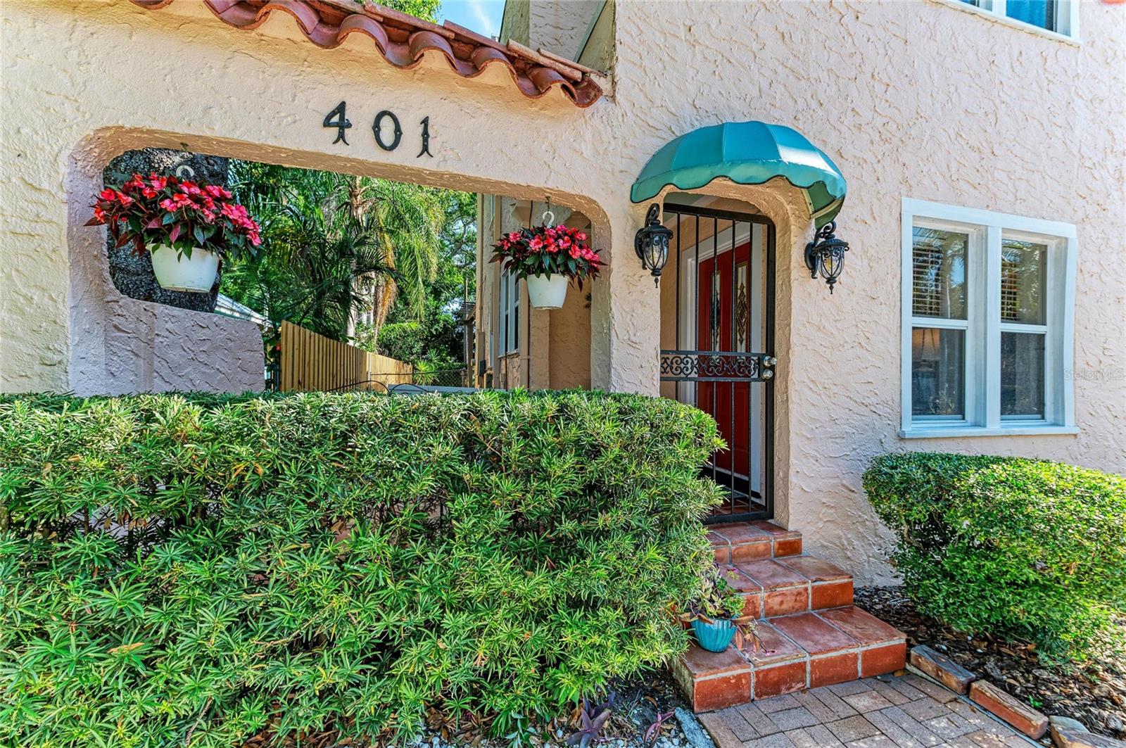 RIVERVIEW A D GILLEYS - Residential