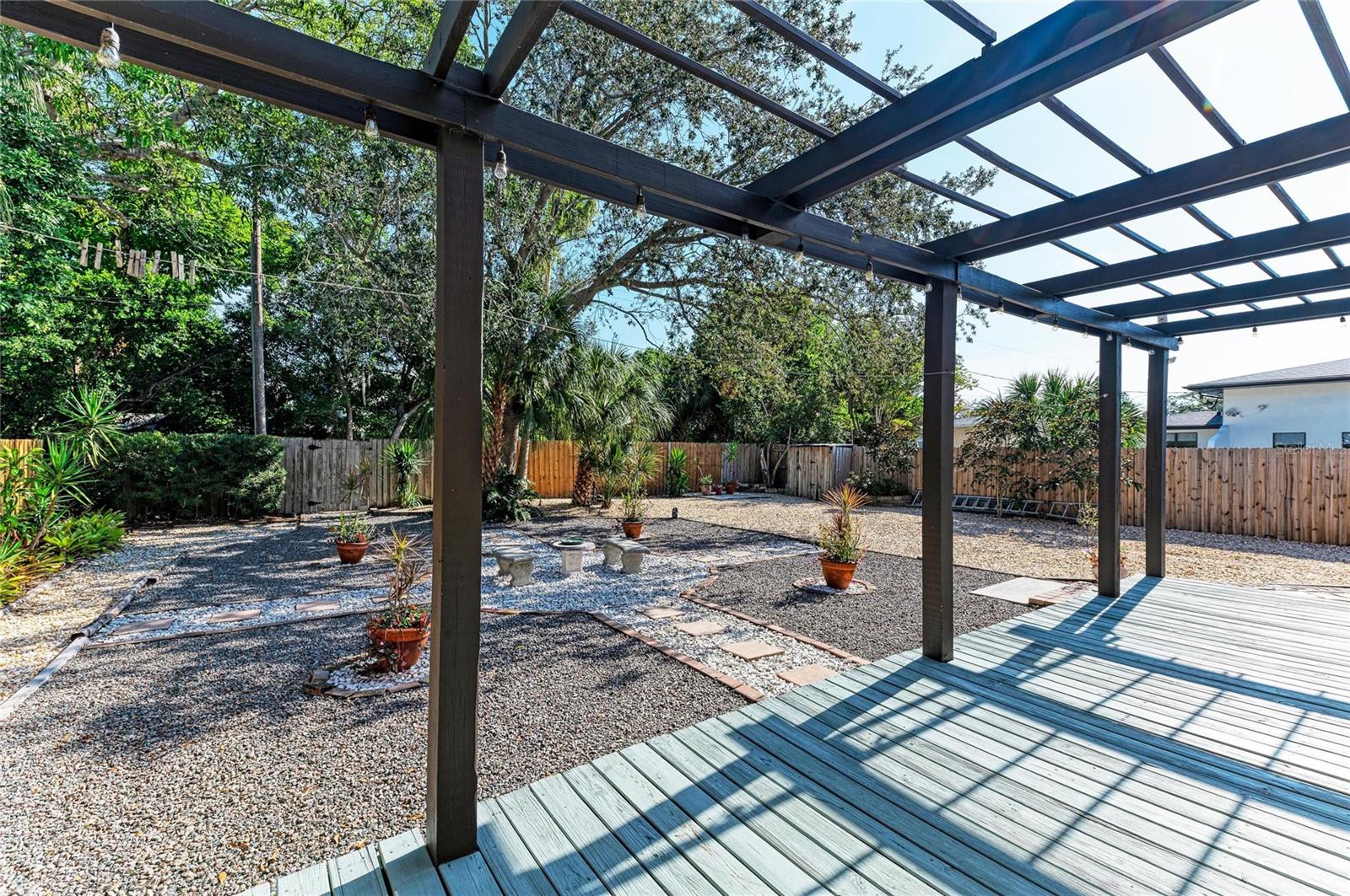 RIVERVIEW A D GILLEYS - Residential