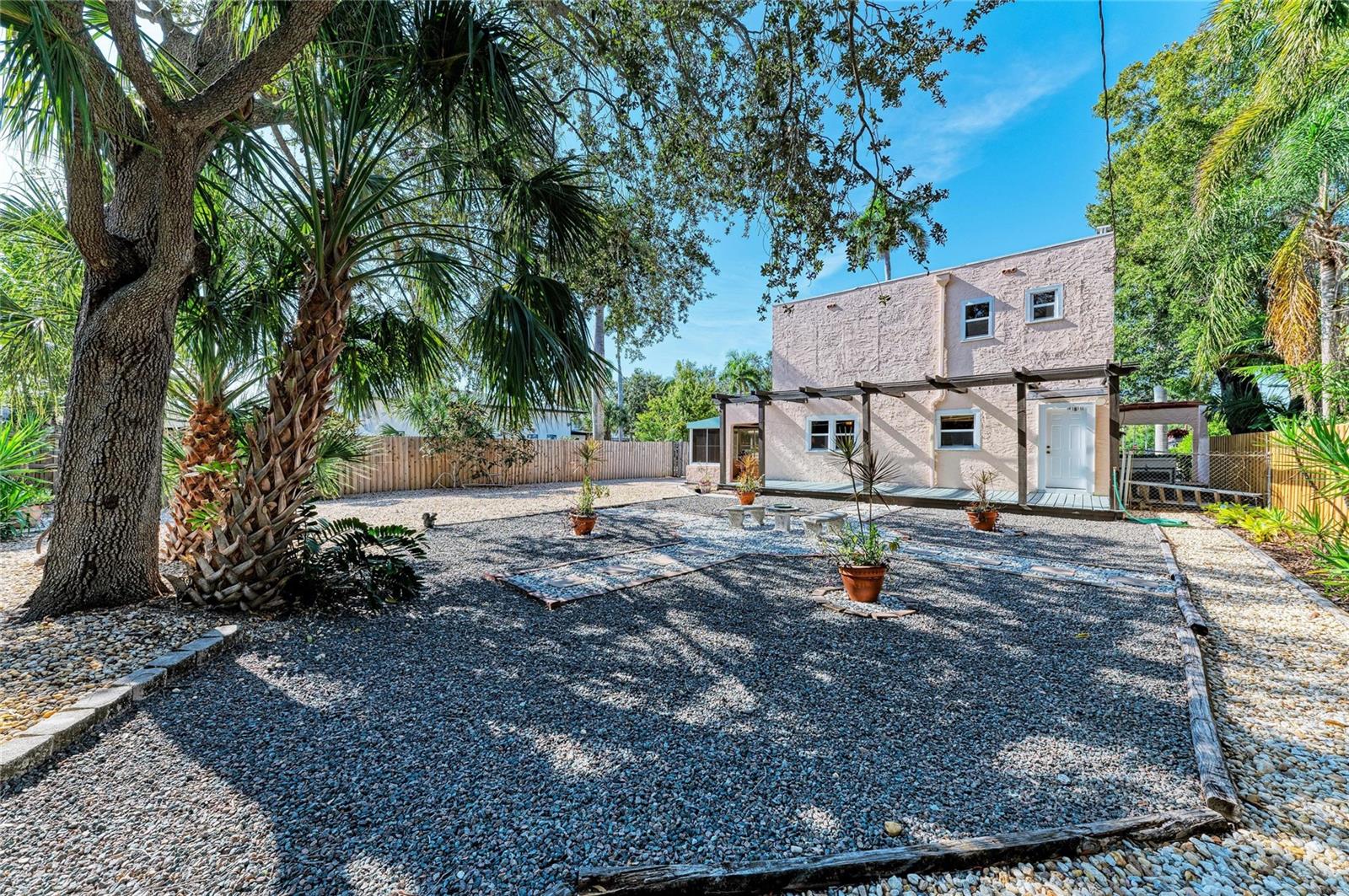 RIVERVIEW A D GILLEYS - Residential