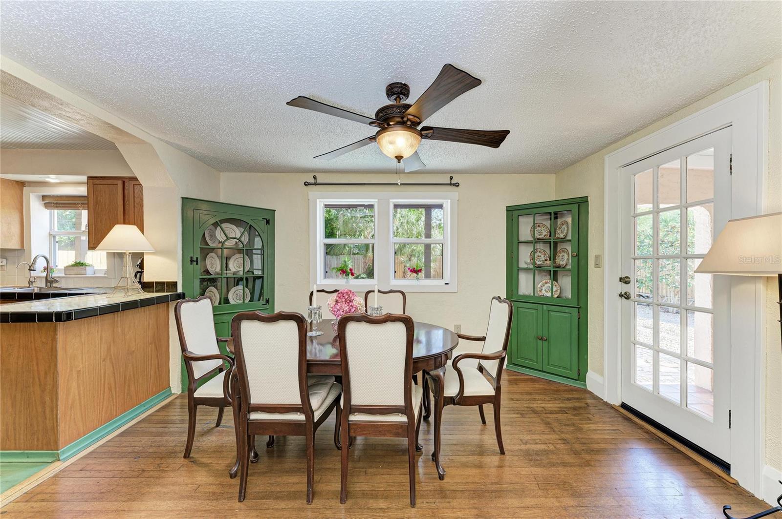 RIVERVIEW A D GILLEYS - Residential