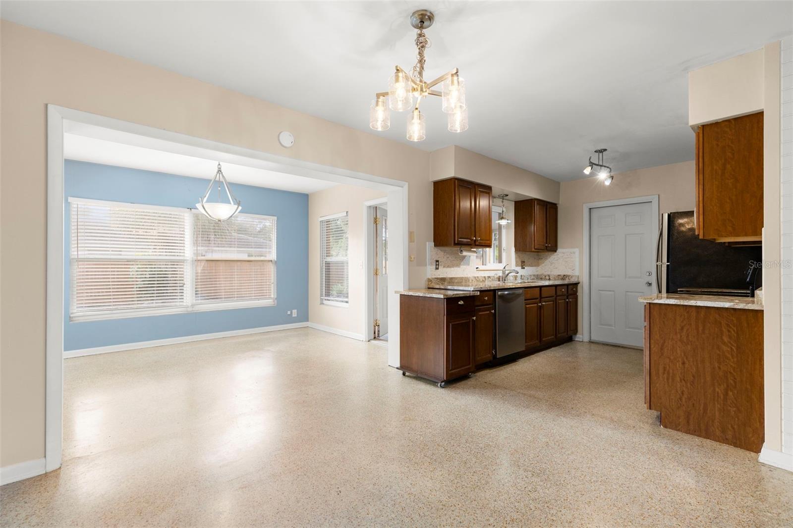 HARBOR LAKE ESTATES - Residential