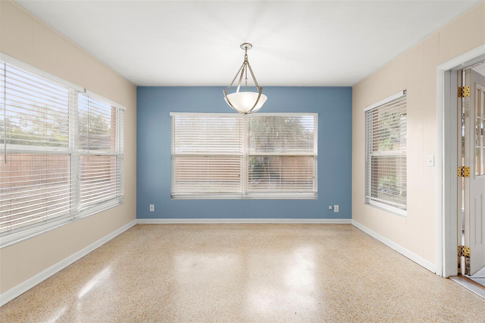 HARBOR LAKE ESTATES - Residential