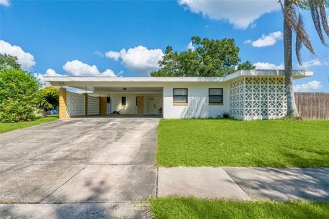 Photo of 426 Doolittle Street, Orlando, FL 32839 (MLS # O6346337) Photo of 426 Doolittle Street, Orlando, FL 32839 (MLS # O6346337)