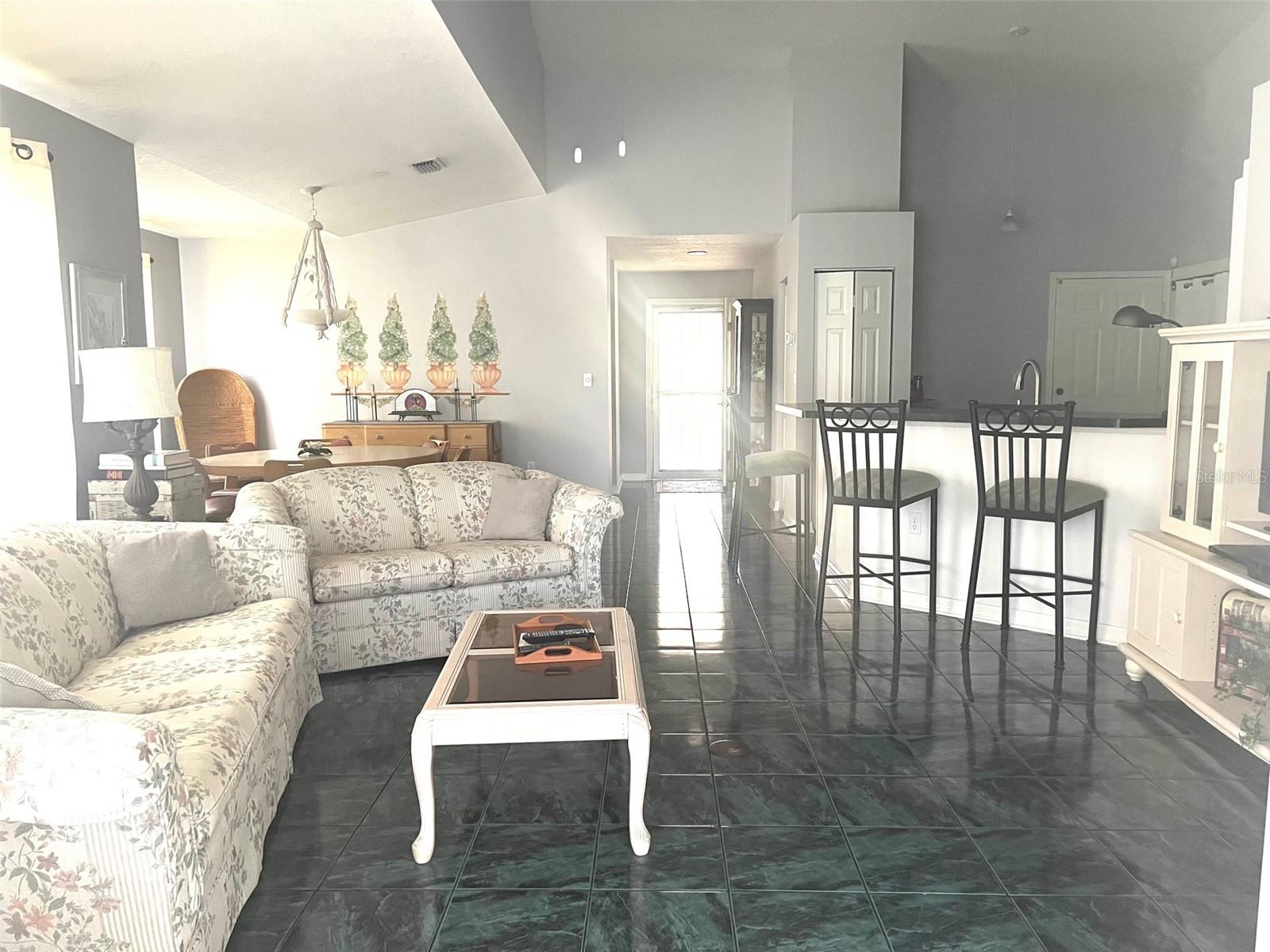 THE GREENS AT EDGEWATER - Residential Lease