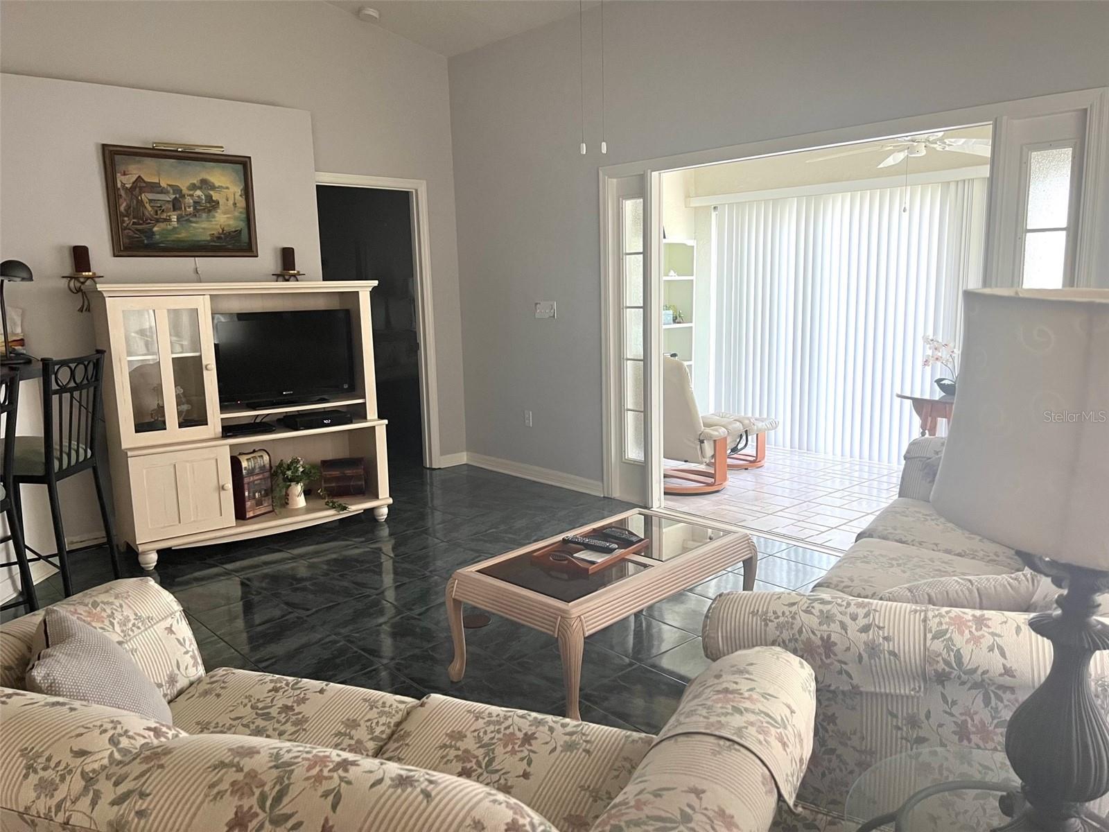 THE GREENS AT EDGEWATER - Residential Lease