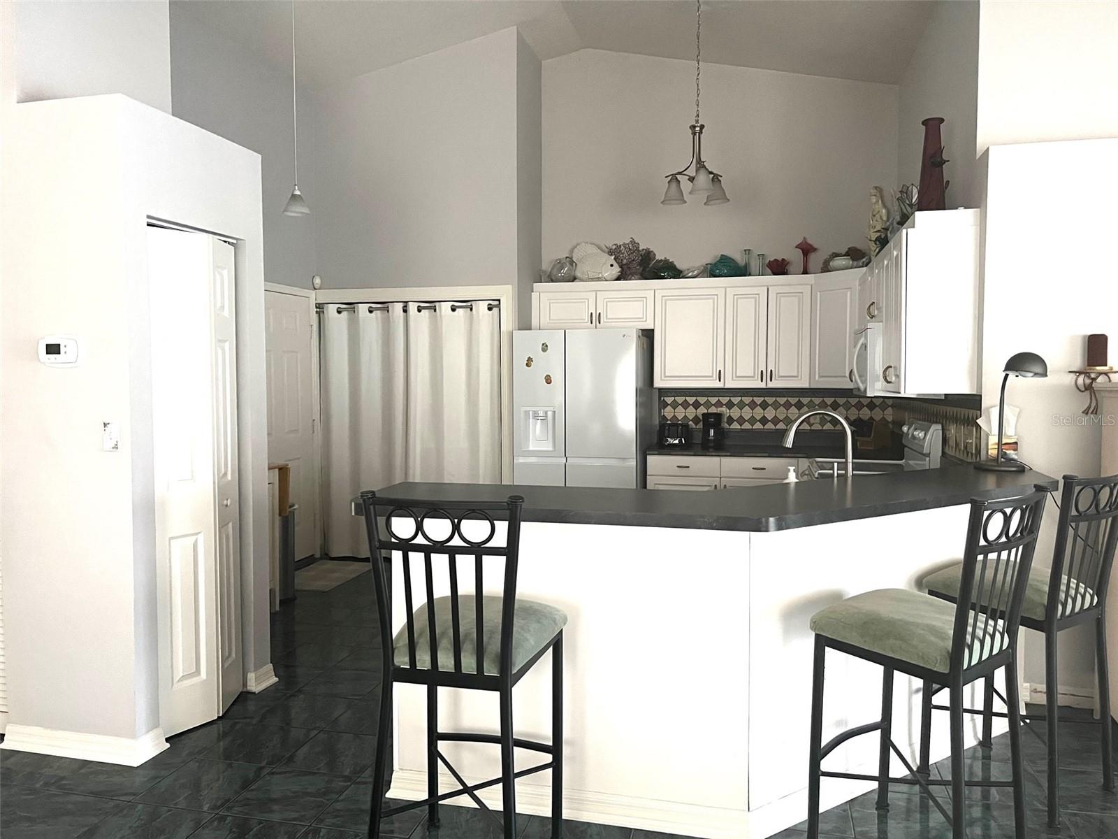 THE GREENS AT EDGEWATER - Residential Lease