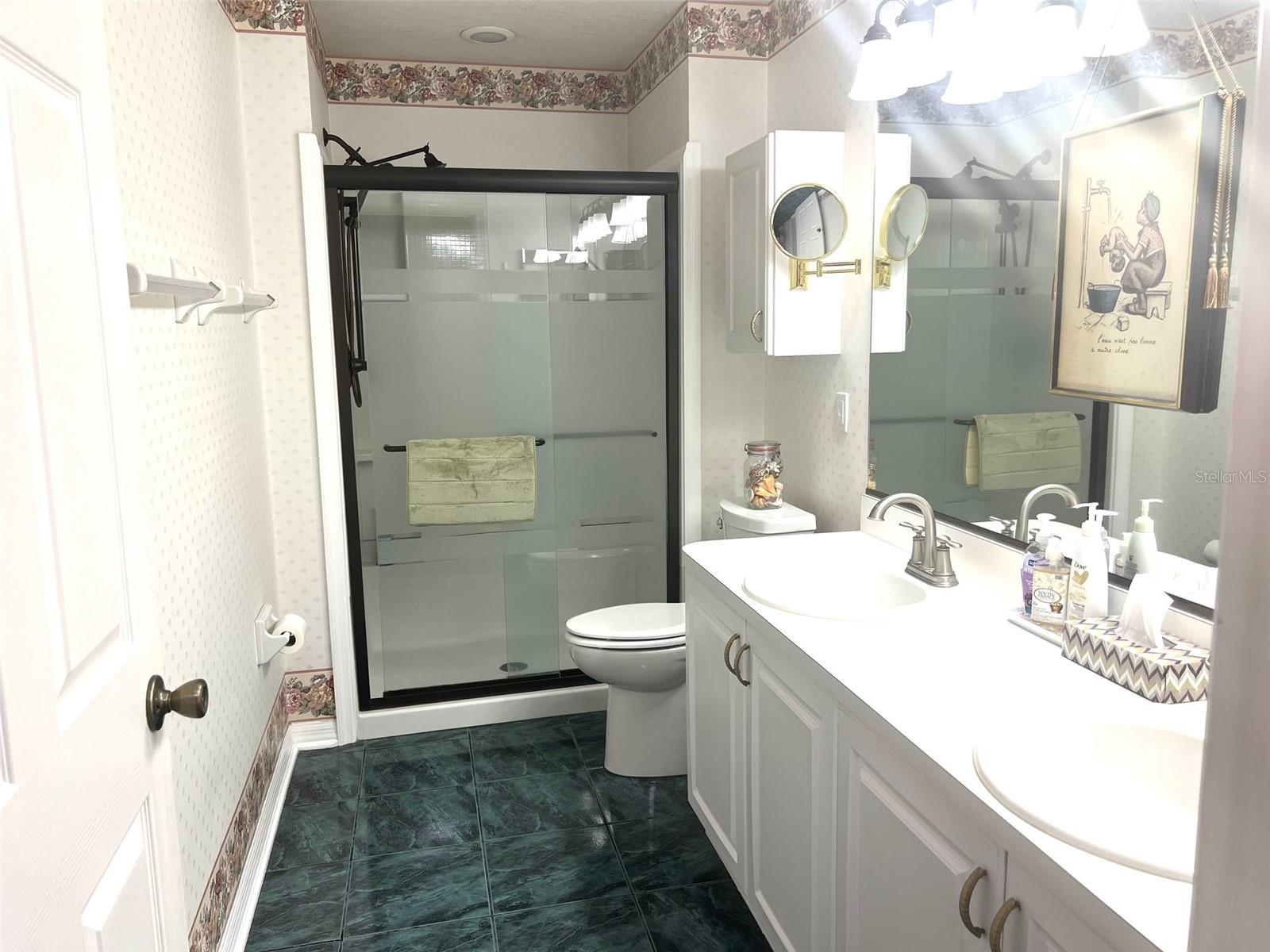 THE GREENS AT EDGEWATER - Residential Lease