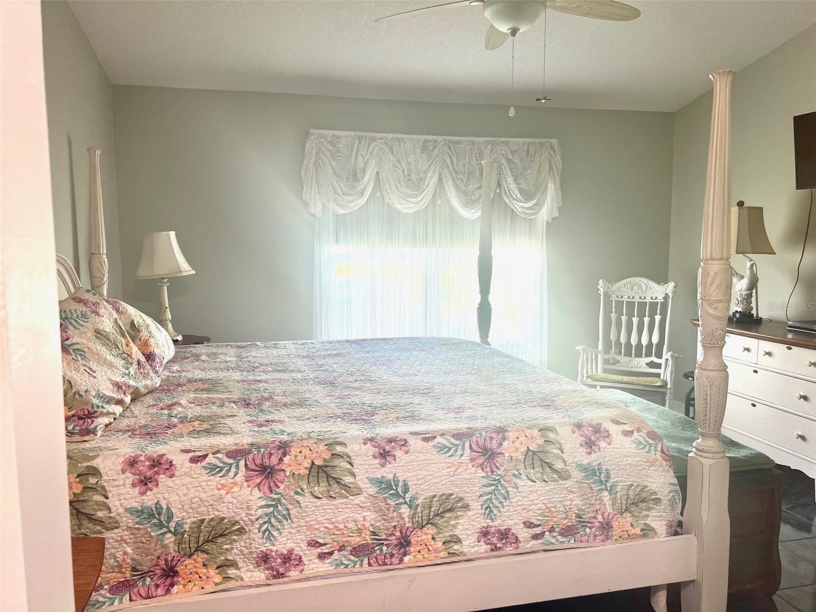 THE GREENS AT EDGEWATER - Residential Lease