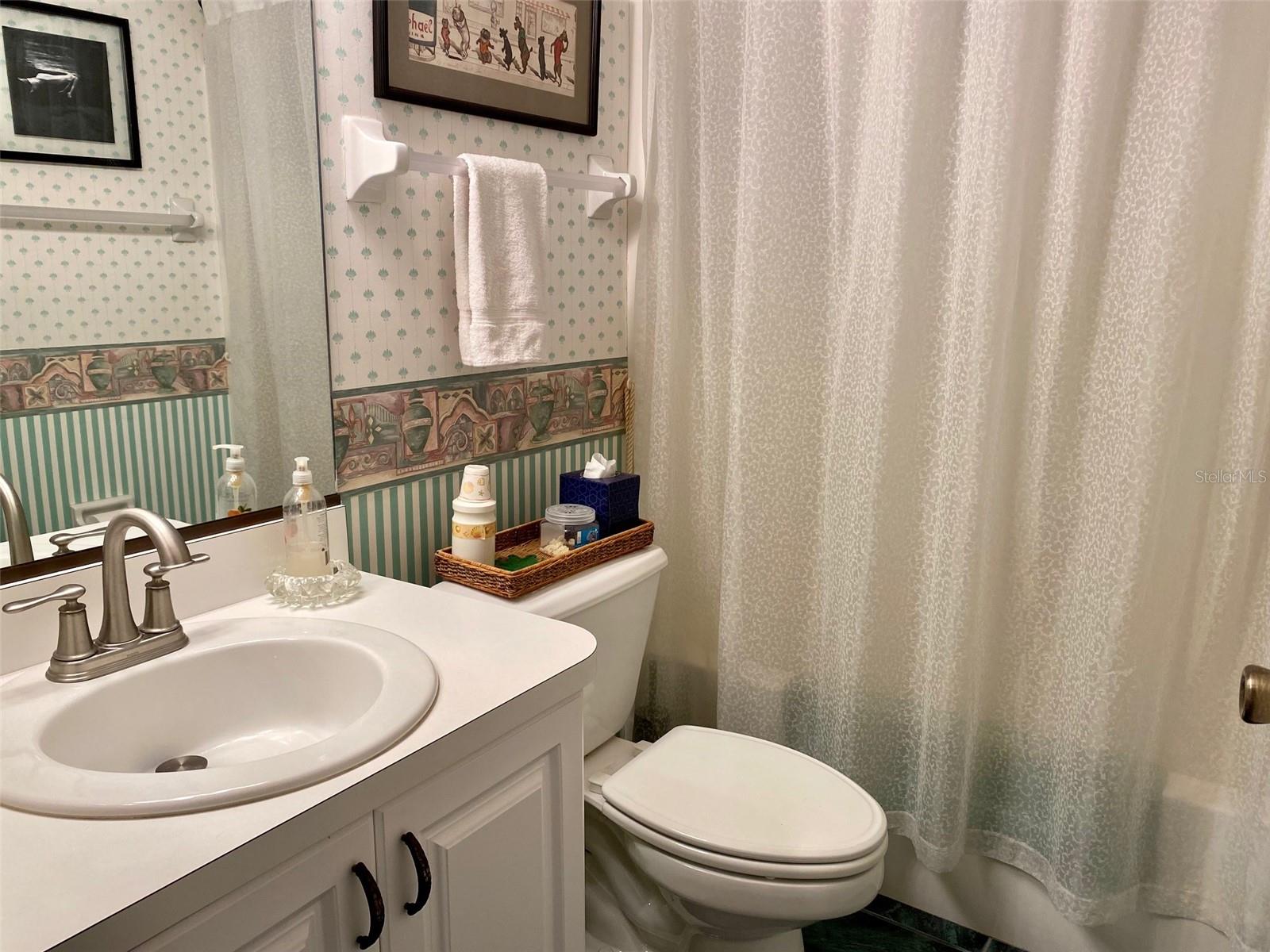 THE GREENS AT EDGEWATER - Residential Lease