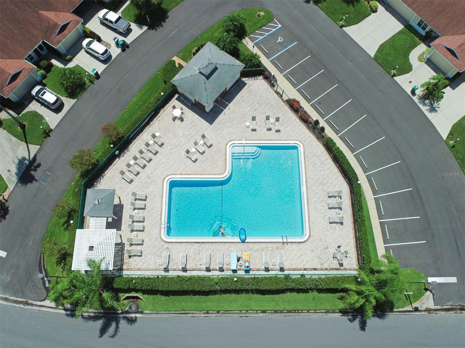 THE GREENS AT EDGEWATER - Residential Lease