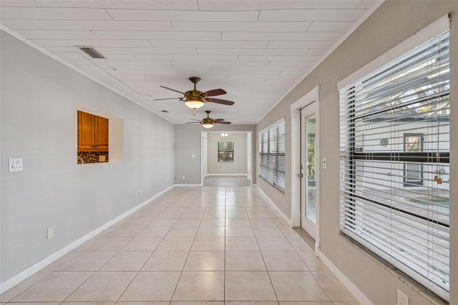 4633 W LONGFELLOW AVENUE