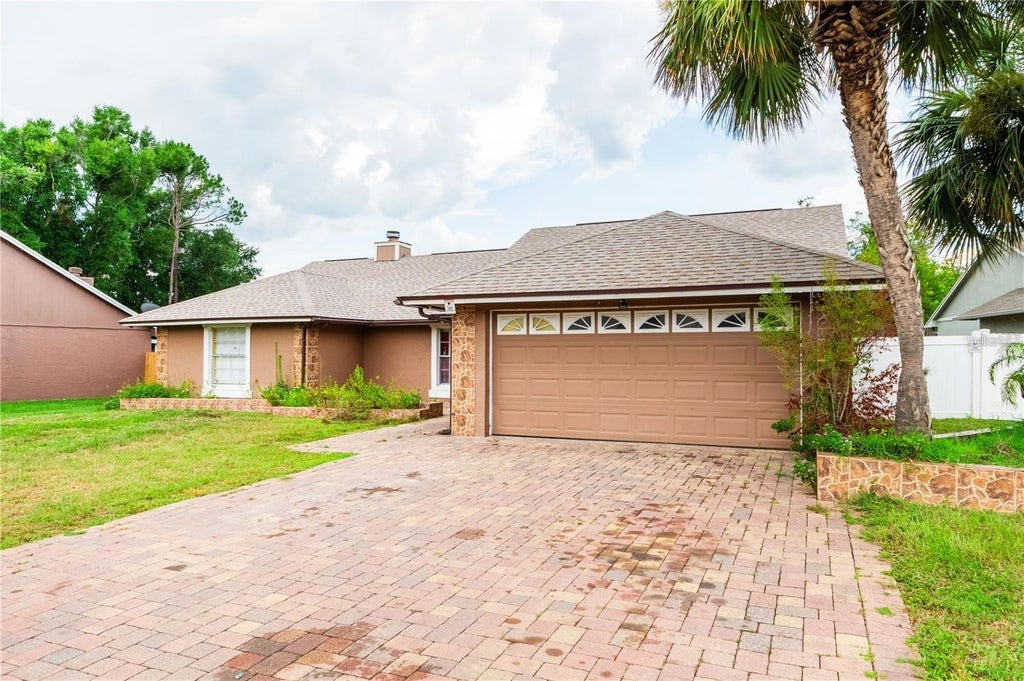 Photo of 2802 Danforth Drive, Orlando, FL 32818 (MLS # O6447869)