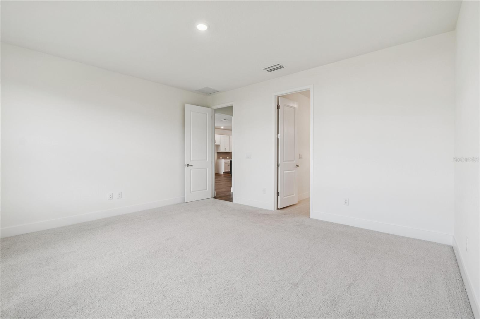 NORTH RIVER RANCH - Residential