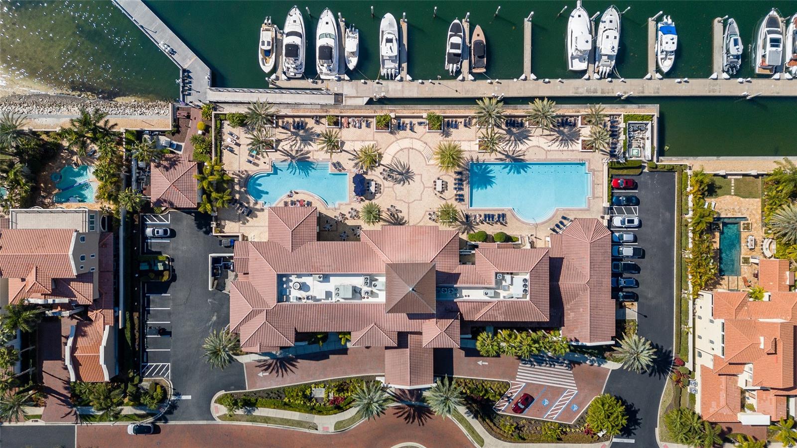 WESTSHORE YACHT CLUB TWNHMS - Residential