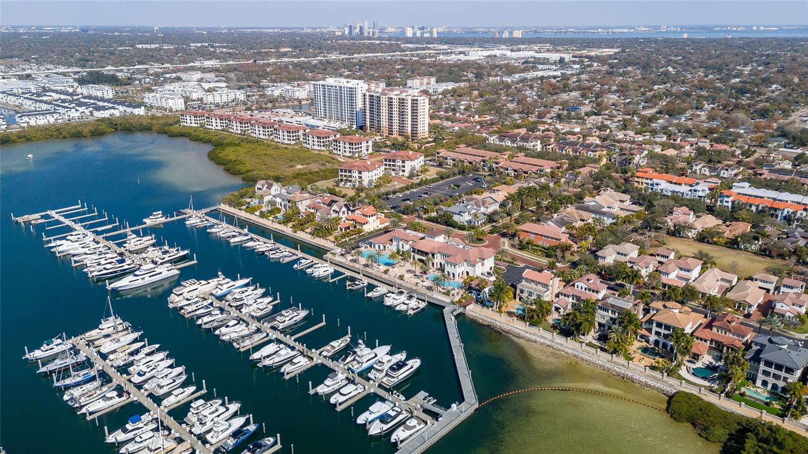 WESTSHORE YACHT CLUB TWNHMS - Residential